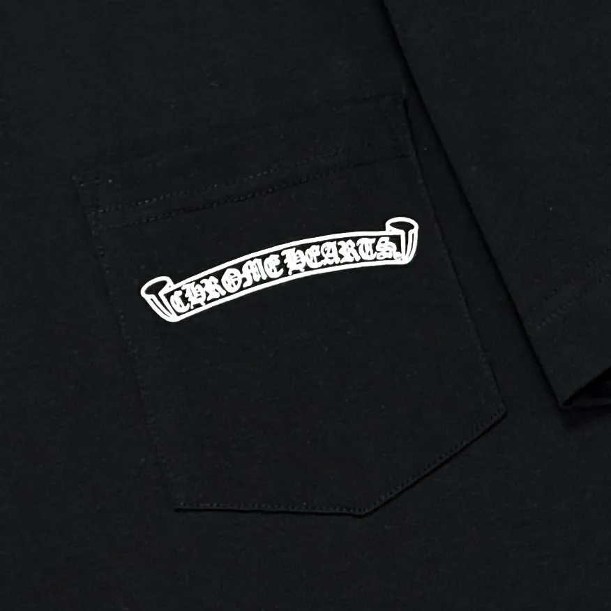 P170 Chrome Hearts 25 high-end versions. The fabric is made of 300 grams of high-density pure cotton. It does not deform or shrink. It has three labels. It is the same style for men and women. Technology: suede foaming + digital printing. Color: white, black. SIZE: S-XL.
